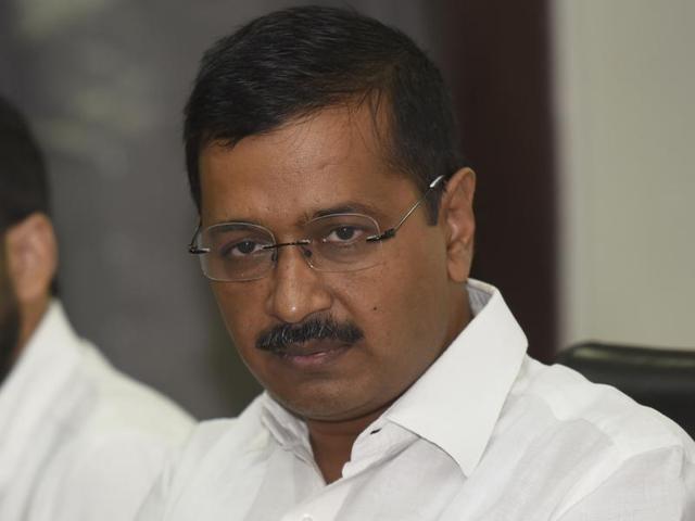 At least two Delhi Police constables had lodged complaints of criminal defamation against Arvind Kejriwal as the chief minister came under fire after he allegedly used the term ‘thulla’ to describe the city’s policemen in an interview with a TV channel in July last year. (Sonu Mehta/HT Photo) At least two Delhi Police constables had lodged complaints of criminal defamation against Arvind Kejriwal as the chief minister came under fire after he allegedly used the term ‘thulla’ to describe the city’s policemen in an interview with a TV channel in July last year. (Sonu Mehta/HT Photo)