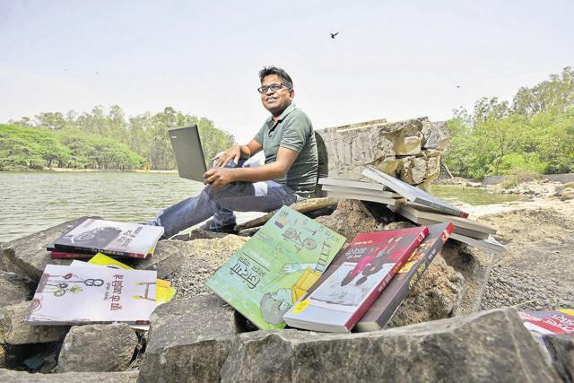 Shailesh Bharatwasi, founder, Hind Yugm, says he found 90% of his writers on Facebook. (Raj K Raj/HT Photo) Shailesh Bharatwasi, founder, Hind Yugm, says he found 90% of his writers on Facebook. (Raj K Raj/HT Photo)