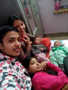 Neetu with the entire gang! (HT Photo)
