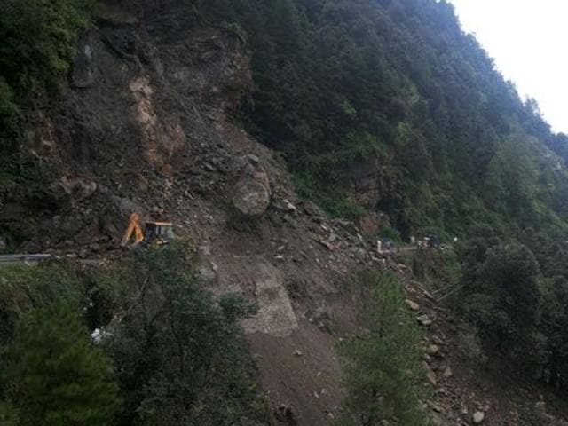(Representative image) At least 41 people were missing and seven others injured when a landslide buried a construction site of a hydropower station in China’s southern Fujian province. (HT File Photo) (Representative image) At least 41 people were missing and seven others injured when a landslide buried a construction site of a hydropower station in China’s southern Fujian province. (HT File Photo)