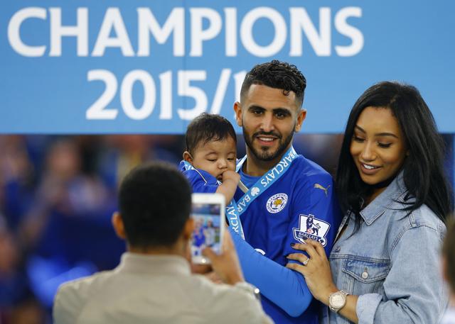 Playmaker Riyad Mahrez poses with his family for a photo. (REUTERS) 