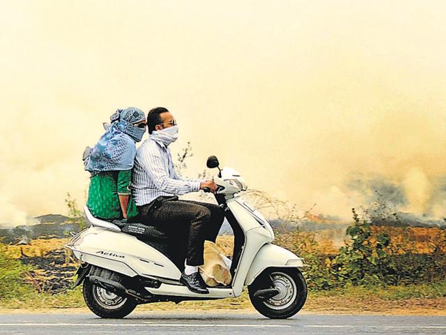 Fields in flames means commuters at risk. (HT File Photo) Fields in flames means commuters at risk. (HT File Photo)