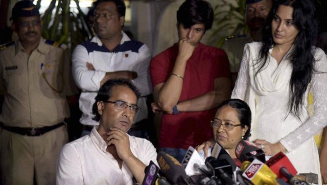 Pratyusha Banerjee’s parents at a press conference. Pratyusha Banerjee’s parents at a press conference.