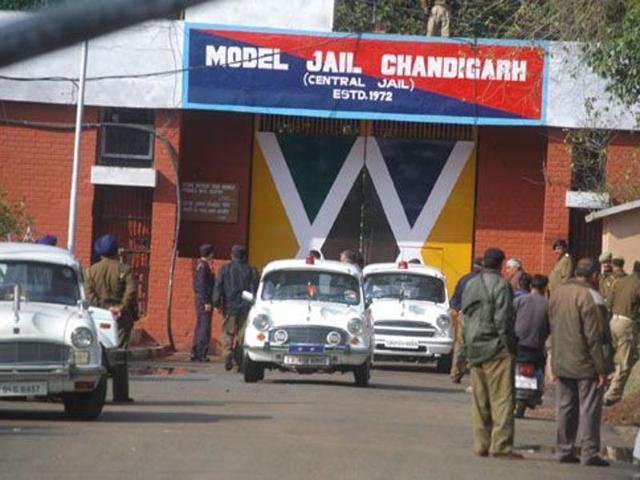 The search operation was undertaken in Amritsar, Hoshiarpur, Gurdaspur, Tarn Taran, Fazilka, Moga, Faridkot, Mansa, Sri Muktsar Sahib jails, maximum security jails in Nabha, Patiala, Sangrur and Ropar and sub-jail in Barnala simultaneously. HT Photo The search operation was undertaken in Amritsar, Hoshiarpur, Gurdaspur, Tarn Taran, Fazilka, Moga, Faridkot, Mansa, Sri Muktsar Sahib jails, maximum security jails in Nabha, Patiala, Sangrur and Ropar and sub-jail in Barnala simultaneously. HT Photo