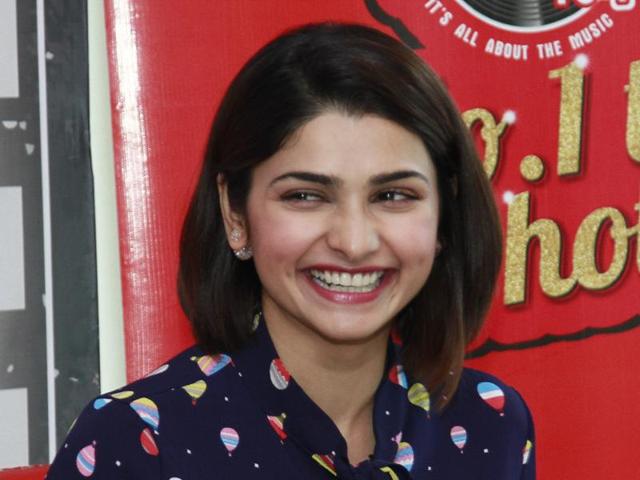 Prachi Desai smiles during interaction with fans.  (Shivam SaXena/HT Photo) 