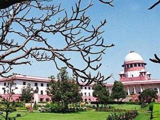 Invoking Article 142 of the Constitution, the bench headed by chief justice TS Thakur granted ex gratia amount of Rs 10 lakh to Santosh Devi, whose husband sepoy Raj Singh died in 2008 due to heart attack while being in disembodied (demobilised) state. (HT Photo) Invoking Article 142 of the Constitution, the bench headed by chief justice TS Thakur granted ex gratia amount of Rs 10 lakh to Santosh Devi, whose husband sepoy Raj Singh died in 2008 due to heart attack while being in disembodied (demobilised) state. (HT Photo)