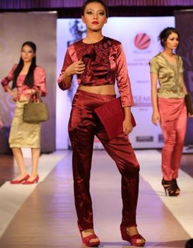 Students looking stunning during the fashion show at Jalandhar. (Pardeep Pandit/HT Photo)