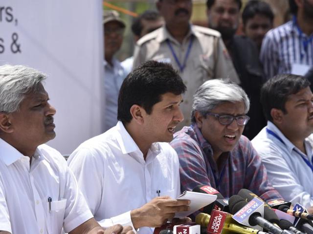 AAP leader Ashotosh during the press conference in New Delhi, India, on Monday, May 9, 2016. (Ravi Choudhary / HT Photo) AAP leader Ashotosh during the press conference in New Delhi, India, on Monday, May 9, 2016. (Ravi Choudhary / HT Photo)