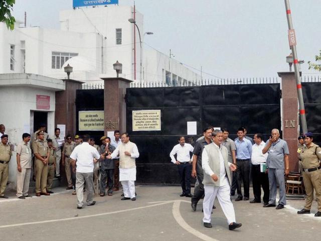 Former Uttarakhand chief minister Harish Rawat outside the main gate of Vidhan Sabha ahead of the floor test in the Assembly in Dehradun on Tuesday. (PTI) Former Uttarakhand chief minister Harish Rawat outside the main gate of Vidhan Sabha ahead of the floor test in the Assembly in Dehradun on Tuesday. (PTI)