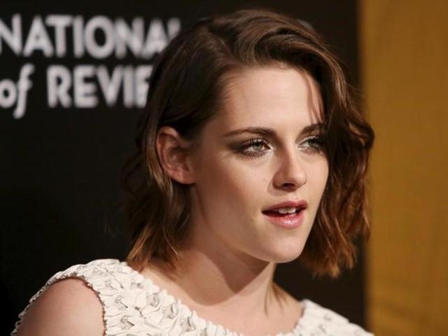 Kristen Stewart attends the Manus x Machina: Fashion In An Age Of Technology Costume Institute Gala at Metropolitan Museum of Art. (AFP) Kristen Stewart attends the Manus x Machina: Fashion In An Age Of Technology Costume Institute Gala at Metropolitan Museum of Art. (AFP)