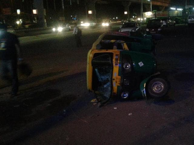 The incident took place outside the Guru Dronacharya Metro station around 9:15pm. (HT Photo) The incident took place outside the Guru Dronacharya Metro station around 9:15pm. (HT Photo)