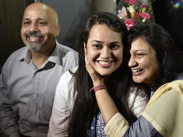 Delhi’s Tina Dabi who topped civil services exams in first attempt talks to media.(Ravi Choudhary/Hindustan Times)