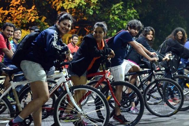 Mumbai Midnight Cycling. Mumbai Midnight Cycling.