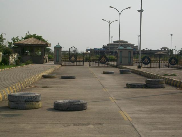The Pathankot airport came up in 2006 but has seen no regular flight in the last five years. Now, after an attack on the Pathankot airbase, roads to the domestic airport have been blocked. (HT Photo)
