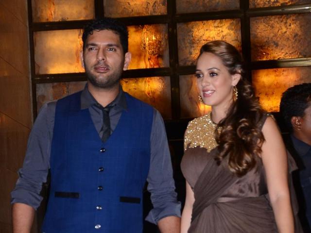 Cricketer Yuvraj Singh came with fiancee Hazel Keech. (Yogen Shah/HT PHOTO) 