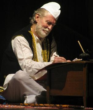 Actor Tom Alter, in a scene from the play Ghalib Ke Khat by Pierrot’s Troupe. Actor Tom Alter, in a scene from the play Ghalib Ke Khat by Pierrot’s Troupe.