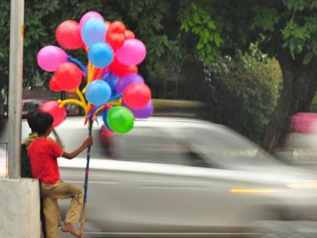 The administration has planned to prepare a database of the child beggars through face recognition software, besides getting their DNA profiling.(HT Photo)