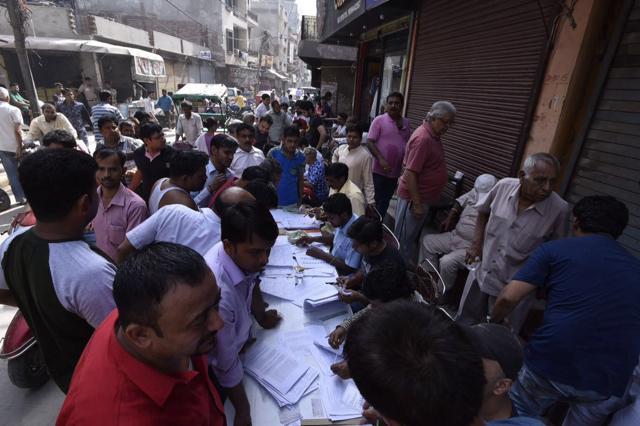 MCD polling station in Jhilmil in New Delhi, India, on Sunday, April 11, 2016. (Arun Sharma / HT Photo ) MCD polling station in Jhilmil in New Delhi, India, on Sunday, April 11, 2016. (Arun Sharma / HT Photo )