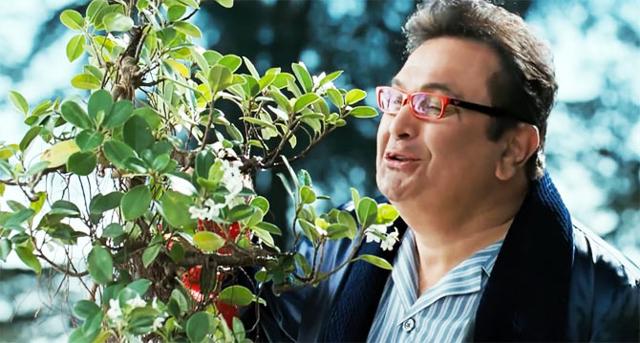 Actor Rishi Kapoor as Dean Vashishth in the film Student Of The Year.