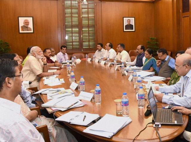 Modi appreciated the efforts taken by the Gujarat government. He wished to eliminate the need for tanker water supply.(PTI) Modi appreciated the efforts taken by the Gujarat government. He wished to eliminate the need for tanker water supply.(PTI)