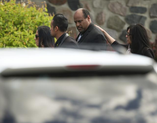 Sheila E arrives at the Jehovah's Witnesses Kingdom Hall with her manager, Gilbert Davison (centre) for a memorial service for Prince on May 15, 2016 in Minnetonka, Minneapolis, USA. (AP) Sheila E arrives at the Jehovah's Witnesses Kingdom Hall with her manager, Gilbert Davison (centre) for a memorial service for Prince on May 15, 2016 in Minnetonka, Minneapolis, USA. (AP)