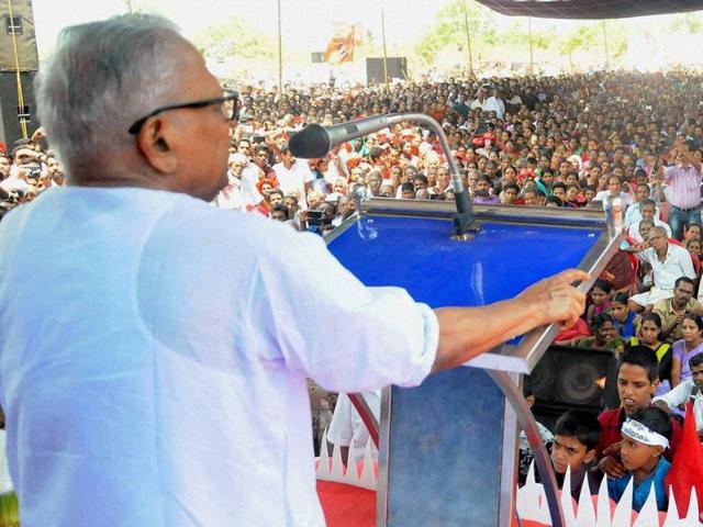 VS Achuthanandan speaks at an election campaign rally at Vadakara in Kozhikode.(PTI) VS Achuthanandan speaks at an election campaign rally at Vadakara in Kozhikode.(PTI)