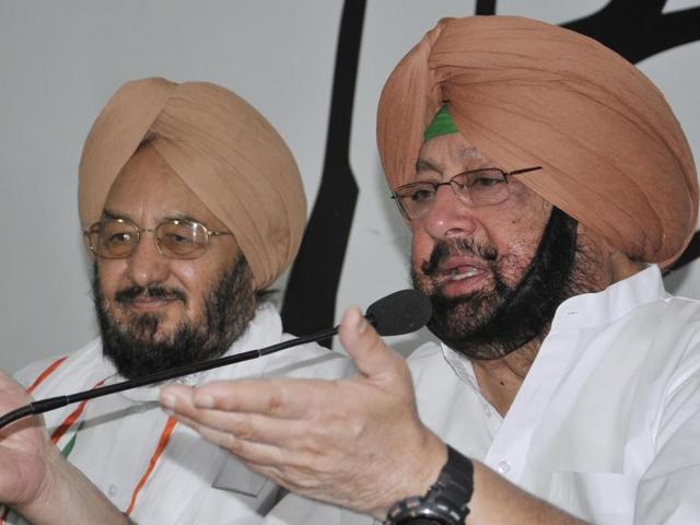 Punjab Congress president Captain Amarinder Singh addressing the media in Chandigarh on Monday. (Karun Sharma/HT Photo) Punjab Congress president Captain Amarinder Singh addressing the media in Chandigarh on Monday. (Karun Sharma/HT Photo)