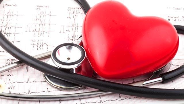 Severe hypertension shows signs of headaches, sleepiness, palpitation, blurred vision, fatigue, dizziness, confusion, ringing sensation in the ears, breathing difficulty and irregular heartbeat which may even lead to coma. (Shutterstock) Severe hypertension shows signs of headaches, sleepiness, palpitation, blurred vision, fatigue, dizziness, confusion, ringing sensation in the ears, breathing difficulty and irregular heartbeat which may even lead to coma. (Shutterstock)