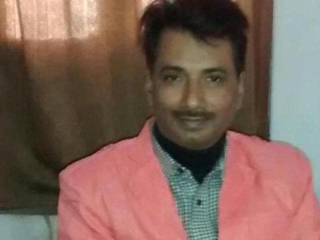 Ranjan was shot dead allegedly by five unidentified criminal, who were bikes-borne, as he was heading home from work. (HT Photo) Ranjan was shot dead allegedly by five unidentified criminal, who were bikes-borne, as he was heading home from work. (HT Photo)
