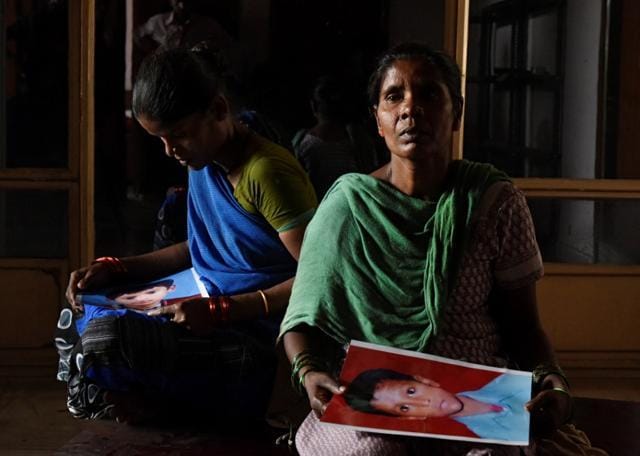 Haseena, (left) mother of four-and-a-half year- old Mohd Saddam, and Asma,mother of Mohd Jariz (8), who had gone missing from Dwarka, New Delhi (Ravi Choudhary/HT Photo) Haseena, (left) mother of four-and-a-half year- old Mohd Saddam, and Asma,mother of Mohd Jariz (8), who had gone missing from Dwarka, New Delhi (Ravi Choudhary/HT Photo)
