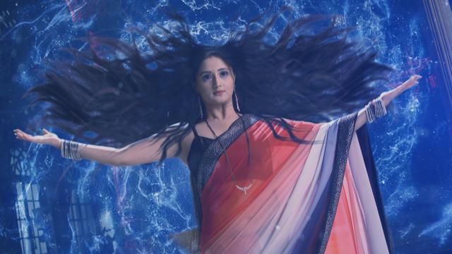 Adhuri Kahaani Hamari’s decision to follow the trend of supernatural elements by introducing a naagin and daayan didn’t work in its favour.