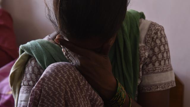 Asma,mother of Mohd Jariz (8), who had gone missing from Dwarka in New Delhi. (Ravi Choudhary/ HT Photo ) Asma,mother of Mohd Jariz (8), who had gone missing from Dwarka in New Delhi. (Ravi Choudhary/ HT Photo )
