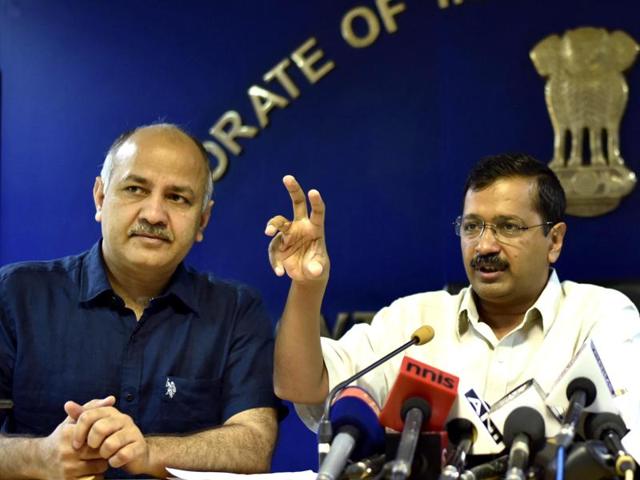 Chief Minister Arvind Kejriwal on Wednesday released a draft Bill with proposals to bring police, land and bureaucracy under the control of the state government. (Hindustan Times) Chief Minister Arvind Kejriwal on Wednesday released a draft Bill with proposals to bring police, land and bureaucracy under the control of the state government. (Hindustan Times)