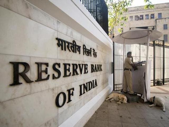 For food-grain procurement, the Centre and the RBI sanctions the cash credit limit (CCL) in the nature of working capital funded by a consortium of banks. (Livemint photo) For food-grain procurement, the Centre and the RBI sanctions the cash credit limit (CCL) in the nature of working capital funded by a consortium of banks. (Livemint photo)
