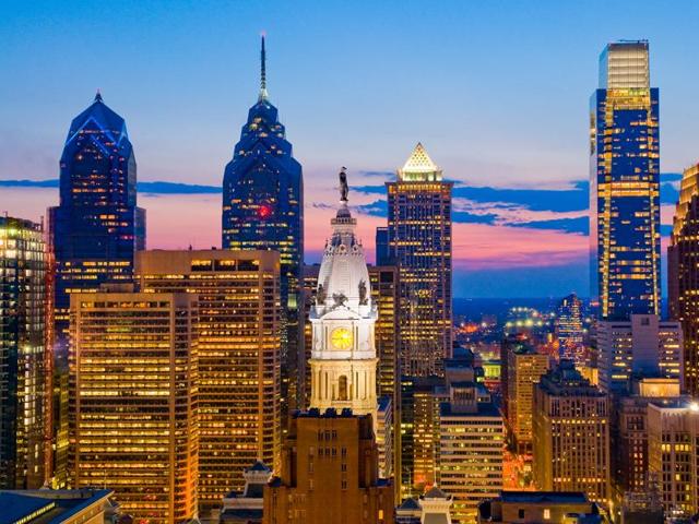 Philadelphia skyline at sunset. (Bob Krist for the PHLCVB) 