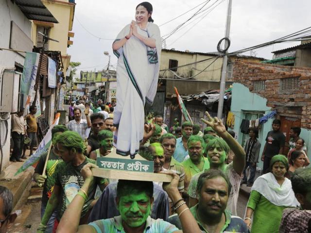 Mamata seems to have escaped unhurt to spearhead her party to another stupendous victory in West Bengal assembly election. (Photo by Subhankar Chakraborty/ Hindustan Times)(Hindustan Times)