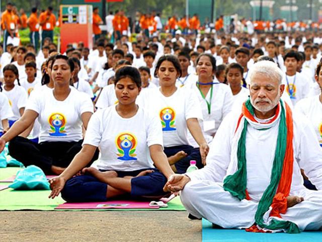 Children do yoga to mark International Yoga Day (Vidya Subramanian/HT photo) Children do yoga to mark International Yoga Day (Vidya Subramanian/HT photo)