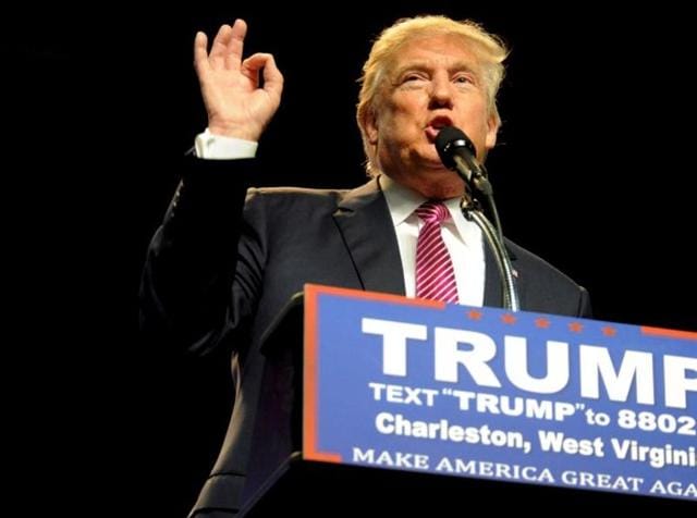 Presumptive Republican presidential nominee Donald Trump used the word “rape” on Wednesday when discussing past allegations of sexual misconduct involving former President Bill Clinton, further escalating his rhetoric on the subject. (Reuters Photo) Presumptive Republican presidential nominee Donald Trump used the word “rape” on Wednesday when discussing past allegations of sexual misconduct involving former President Bill Clinton, further escalating his rhetoric on the subject. (Reuters Photo)