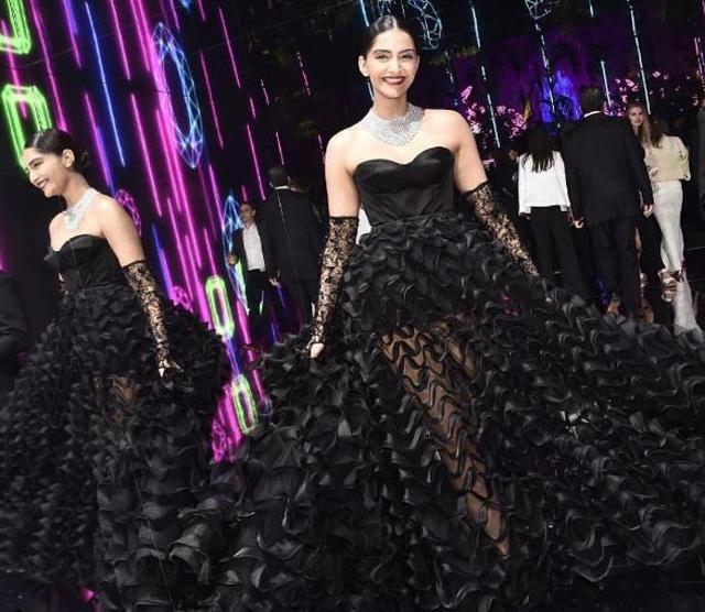 Sonam looked stunning in a black strapless dress by Ralph & Russo that she wore for the Chopard party on May 16. (Instagram/Sonam Kapoor) 