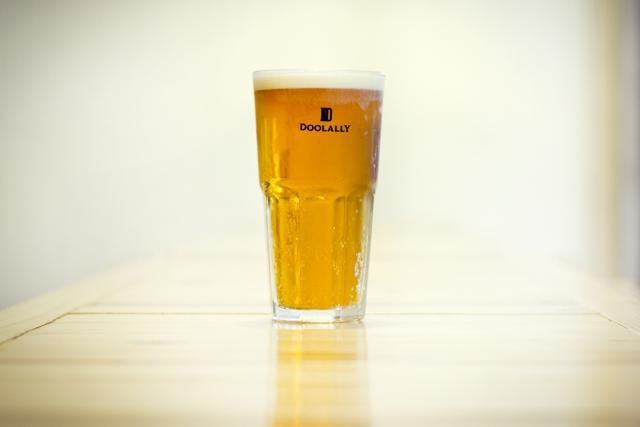 The sweet flavour of mango is offset by a light cider.