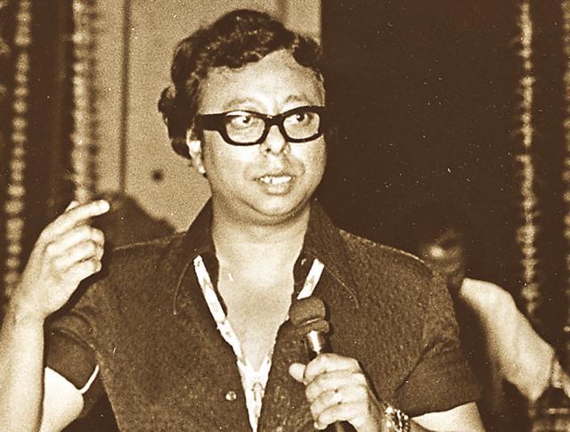 Many years ago, Vinay Pathak was supposed to play RD Burman, but the film didn’t happen. Now, Farhan Akhtar wants to act in a film on his life.