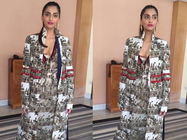 The actor also sported a printed outfit by Anamika Khanna. (Instagram/L’Oreal Paris) 
