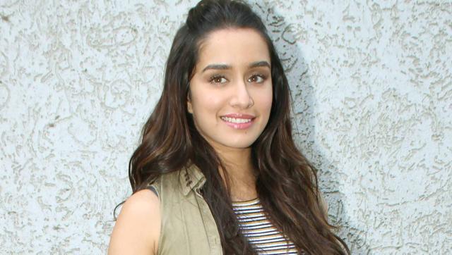 “I am sure it will be a completely different story, like how Aashiqui 2 was. I wish the makers all the best. I’m looking forward to watching the movie” says Shraddha Kapoor.(HT Photo)