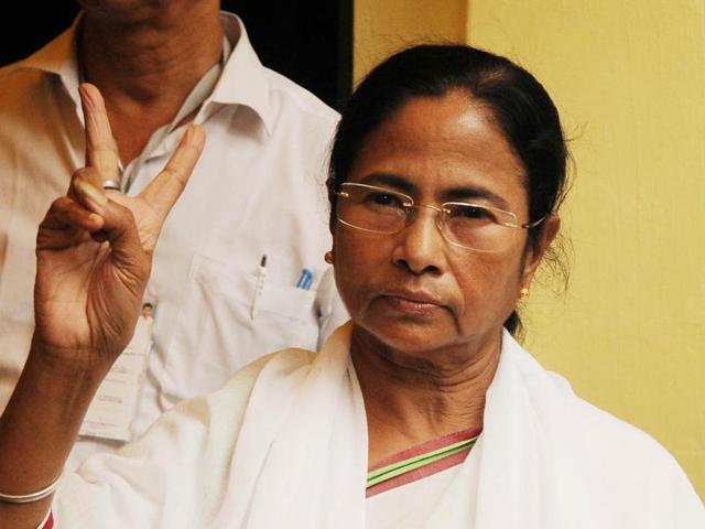 People of West Bengal on Friday woke up to huge photographs of ‘Didi’ smiling from full-page ads in leading national dailies. (Subhankar Chakraborty/HT Photo) People of West Bengal on Friday woke up to huge photographs of ‘Didi’ smiling from full-page ads in leading national dailies. (Subhankar Chakraborty/HT Photo)