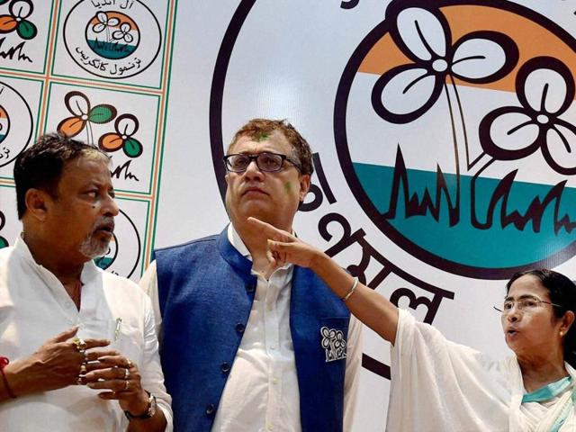 Mamata Banerjee’s popularity does not seem to be confined to the rural poor. In Kolkata, her candidates won in all of its eleven constituencies, including Jorasanko, where a flyover under construction recently crumbled(PTI)