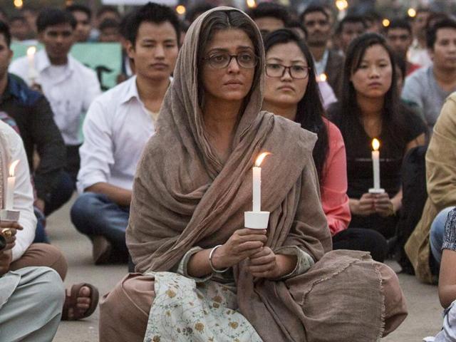 What keeps the viewer hooked are the performances. A barely recognisable Randeep Hooda is terrific as Sarabjit; Richa Chadha is excellent too. And holding the film together is Aishwarya Rai Bachchan. Her biggest crutch has always been her blinding beauty and she entirely lets go of that.