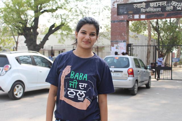Bhoomika Chaudhary shows off her tee (Khushboo Shukla/ Hindustan Times)