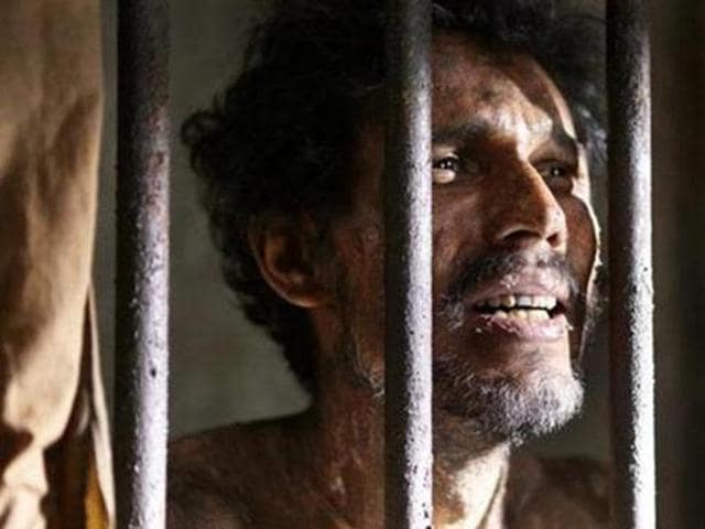 Randeep Hooda plays an Indian convict languishing in a Pakistani jail in Sarbjit.