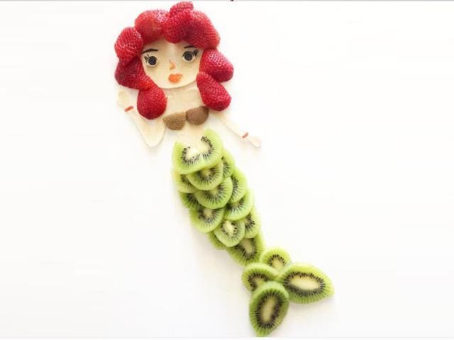 A mermaid made out of kiwis and strawberries! Will you look at this?! (InstaGram/cutechichai) A mermaid made out of kiwis and strawberries! Will you look at this?! (InstaGram/cutechichai)