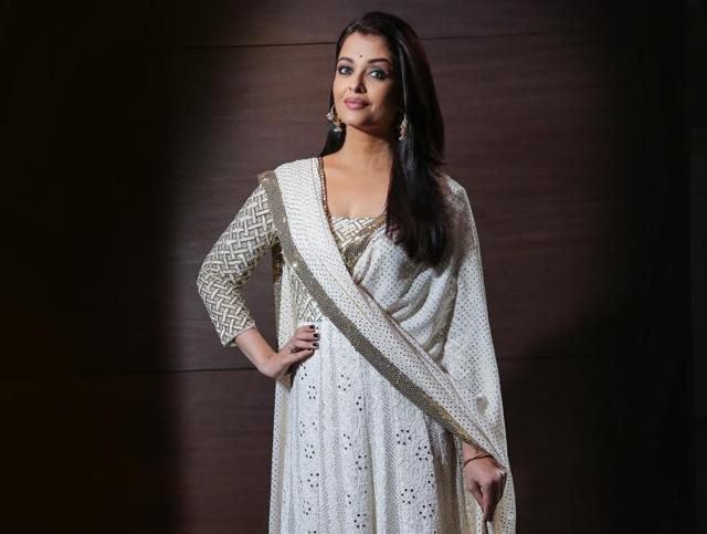 Actor Aishwarya Rai Bachchan says she feels no pressure when it comes to her red carpet appearances.(Raajessh Kashyap/HT Photo) Actor Aishwarya Rai Bachchan says she feels no pressure when it comes to her red carpet appearances.(Raajessh Kashyap/HT Photo)
